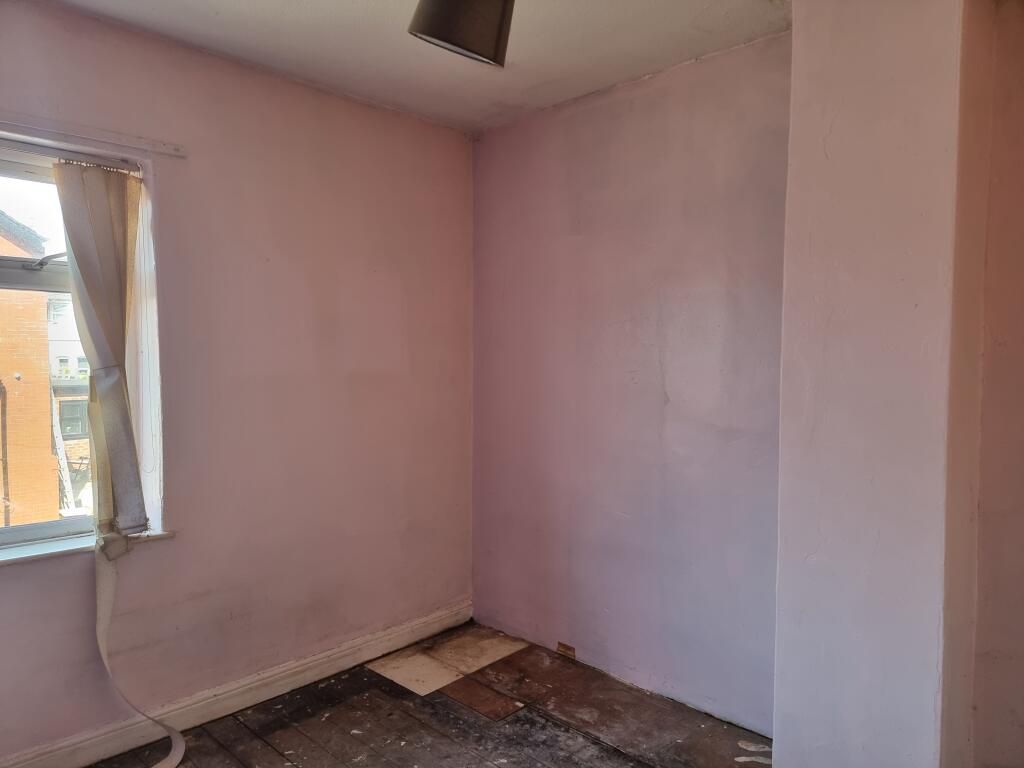 16 Ripon Road before refurbishment - image 5