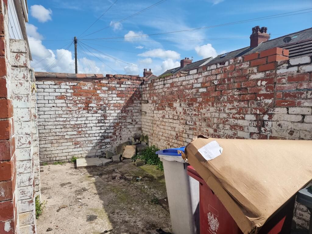 16 Ripon Road before refurbishment - image 3